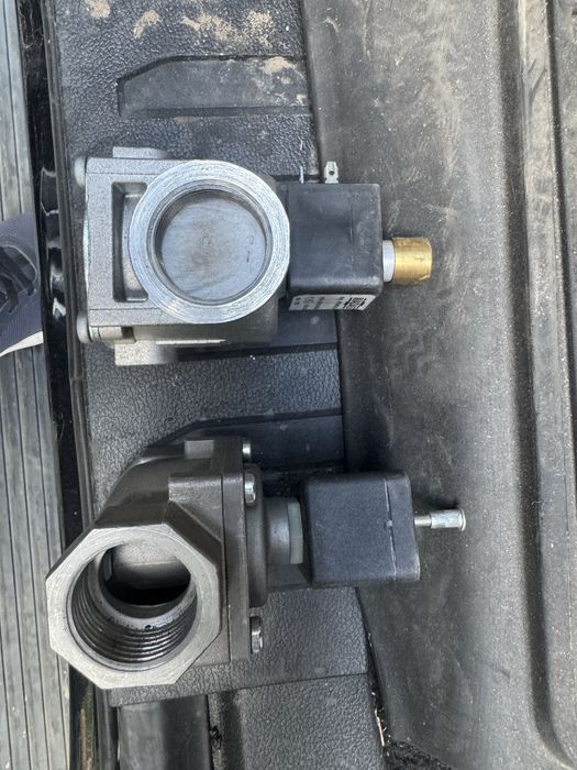 Клапан клапан клапан