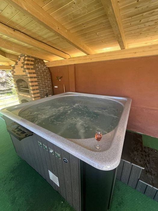 Cabana de închiriat