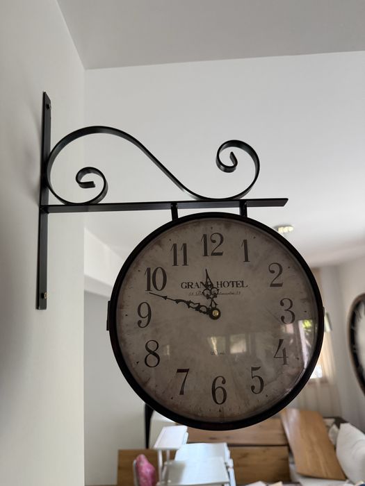 Obiect decorativ ceas