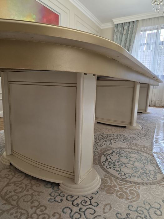 Стол гостевой длинный