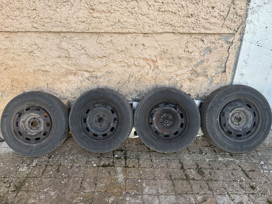 Джанти с гуми и тасове