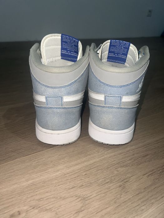 Jordan 1 baby blue