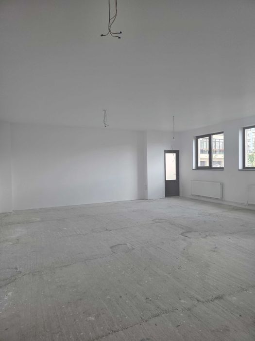 Spatiu comercial de inchiriat , zona Cug - spital Providenta si Elitis