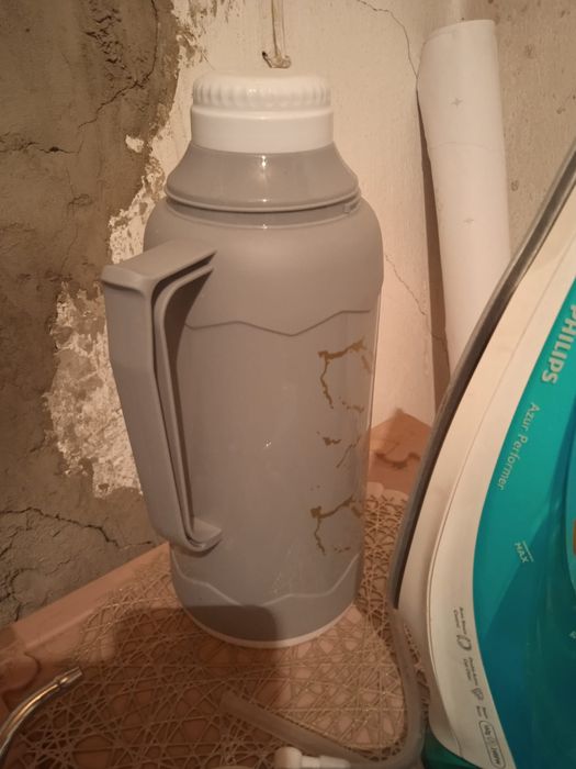 Продается термос.