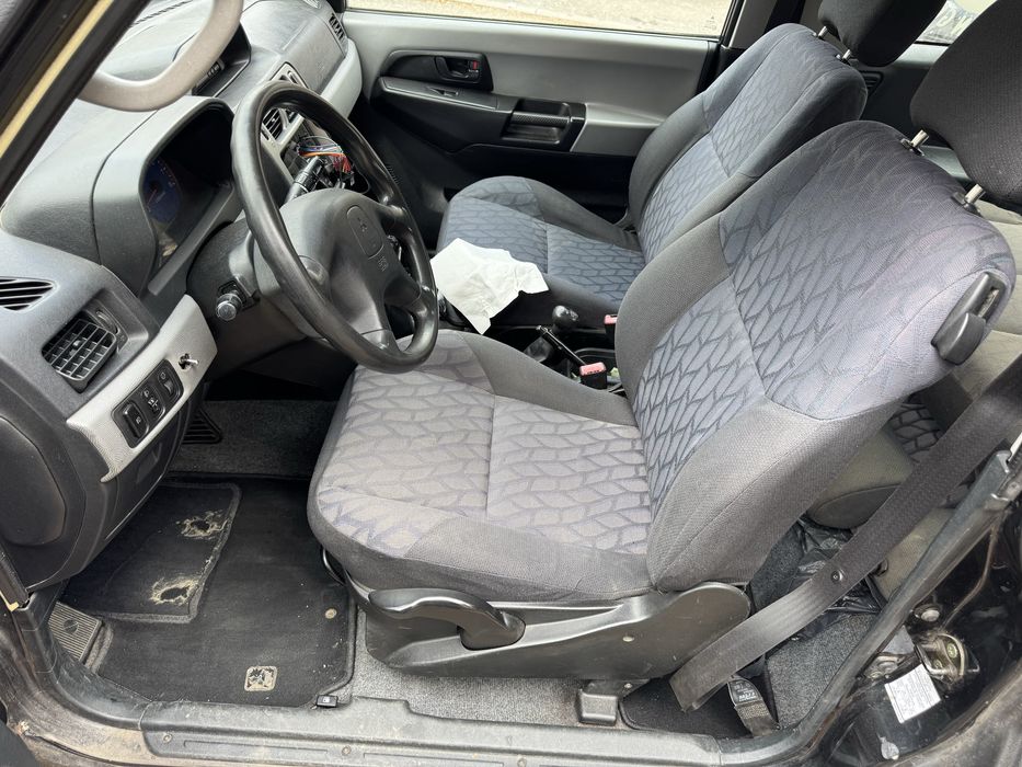 Dezmembrez Mitsubishi Pajero pinin 2.0  si 1.8 gdi piese pinini shogun