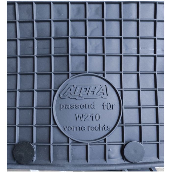 Продам коврики на мерсеоес е- класс (w210)