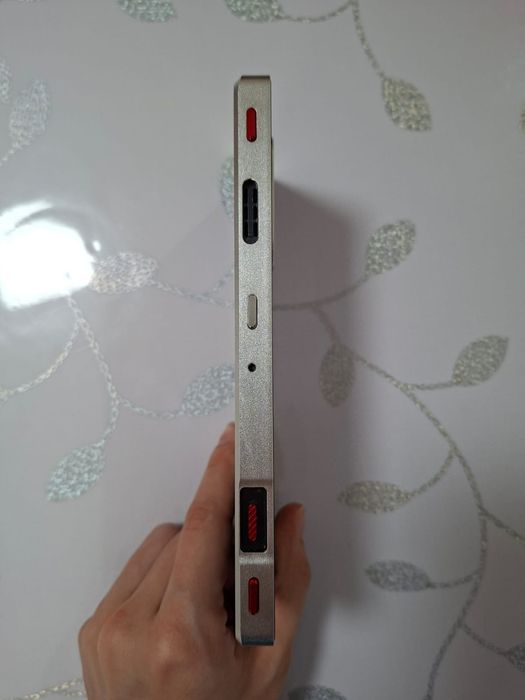 Телефон Redmagic  8pro