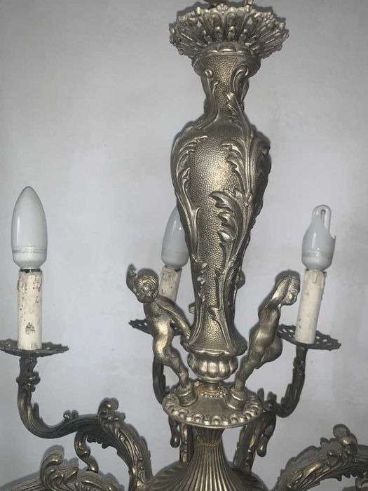 Candelabru cu opt brate ingeras