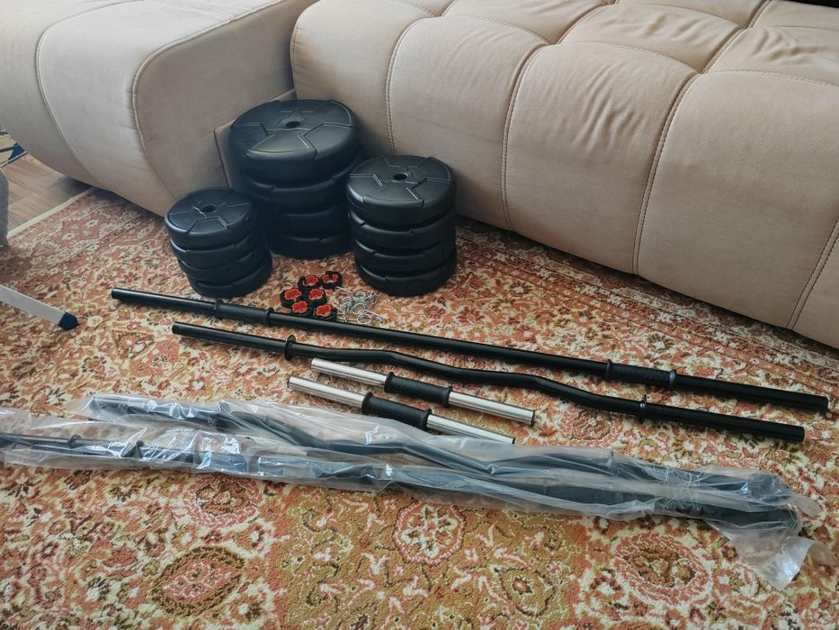 Vând bancă fitness + gantere