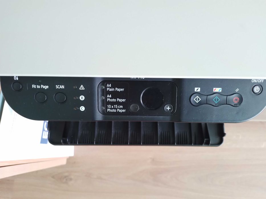 Продавам принтер " Канон"