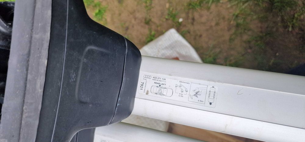 AUDI A6 SEDAN  -2012>напречни греди