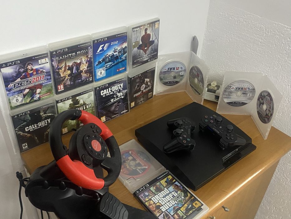 ps3 in stare foarte buna si bine ingrijit !!!