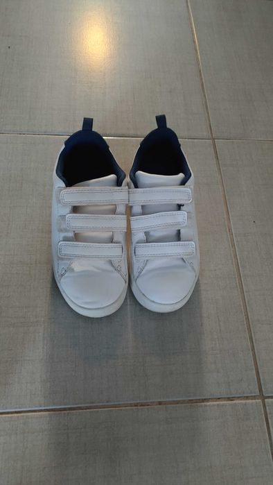 Детски бели кецове