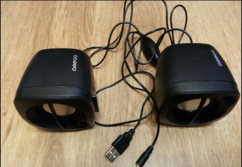 Boxe portabile 5 V - 6 W RMS, Nou!