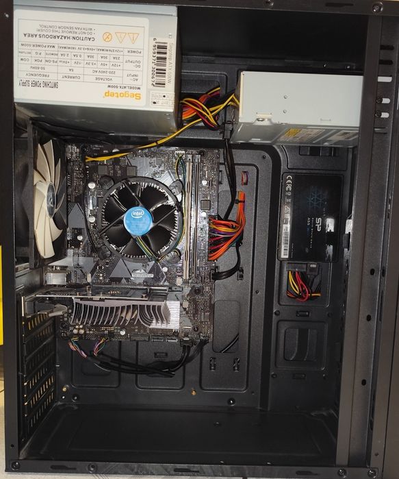 Unitate pc i3 9100f ssd 256 8gb ddr4 win10
