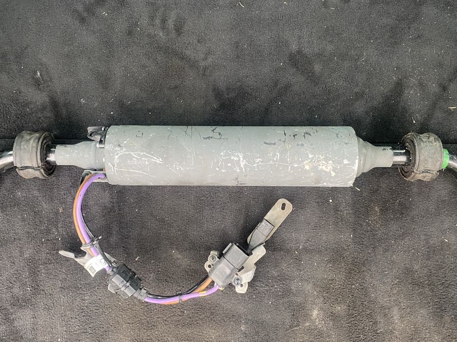 Адаптивна стабилизираща щанга BMW G70