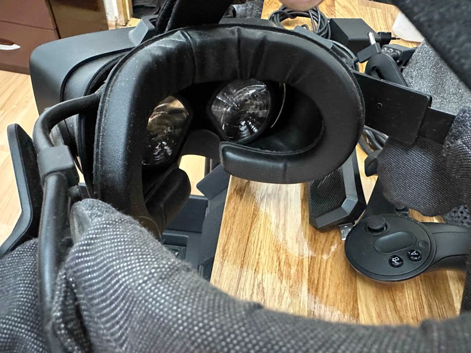 Valve Index complet +sistem prindere tavan +ventilator fata +protectie