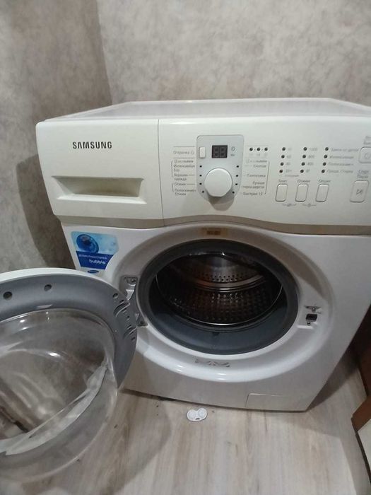 Продам стиральную машинку.