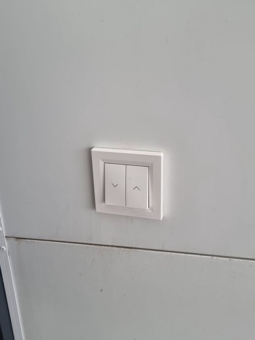 Прадавам 2броя тенти  6х3.5м и 4х3.5м