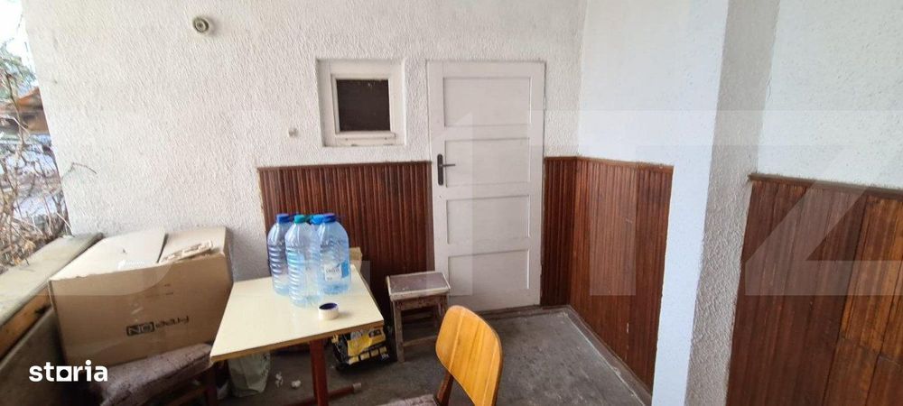 Spatiu comercial, casa veche si teren