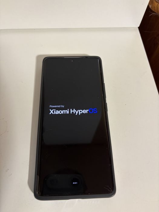 Телефон Xiaomi redmi 14 pro