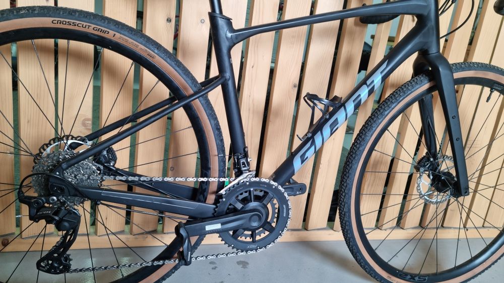 Bicicleta gravel Giant
