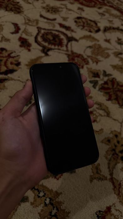 Продам iPhone 11