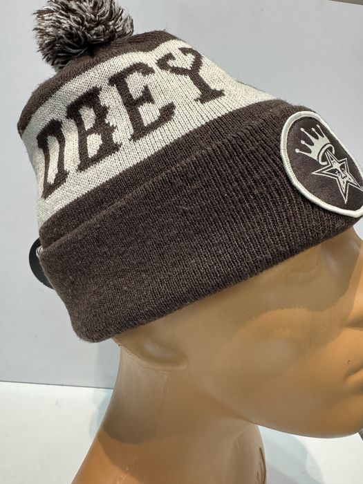 Мъжка зимна шапка OBEY