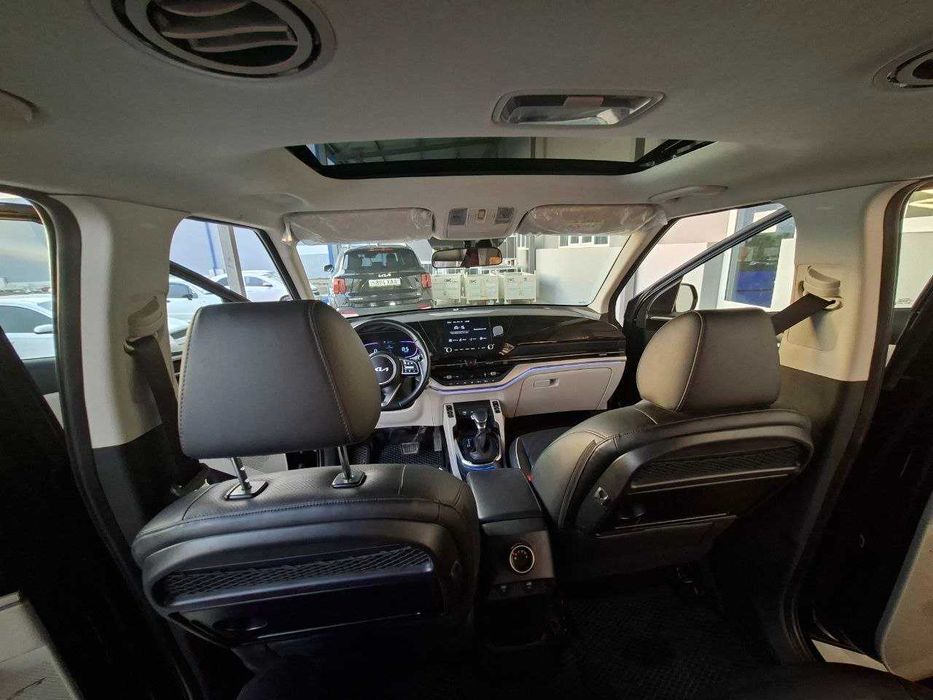 Продаётся  автомобиль KIA CARENS