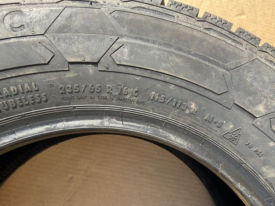 Зимна гума Continental 235/65/16C dot1626