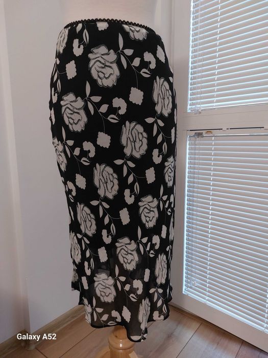 Елегантна пола от шифон