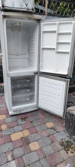 Продам холодильник LG