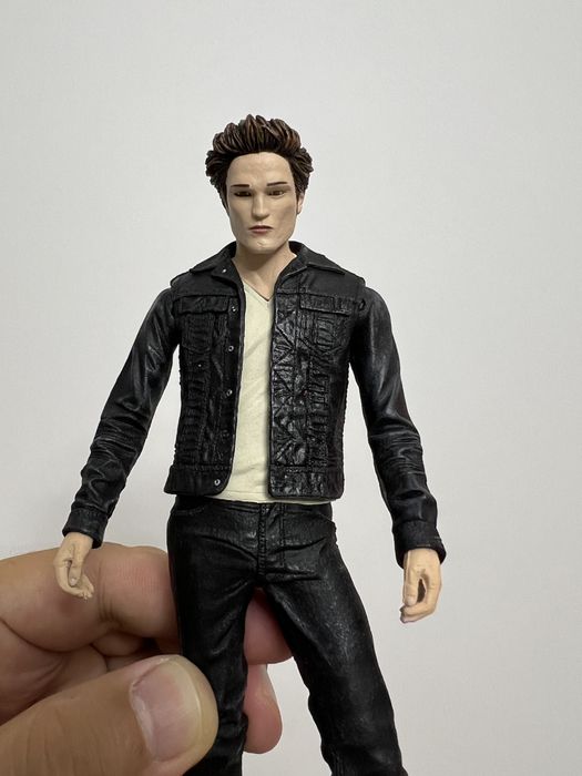 Фигурка Эдварда Каллена