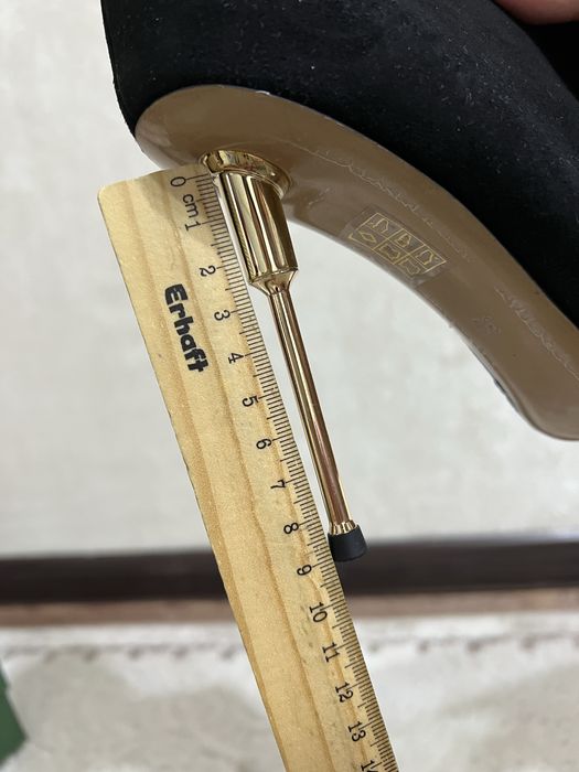 Продам новые сапоги 15000 тенге