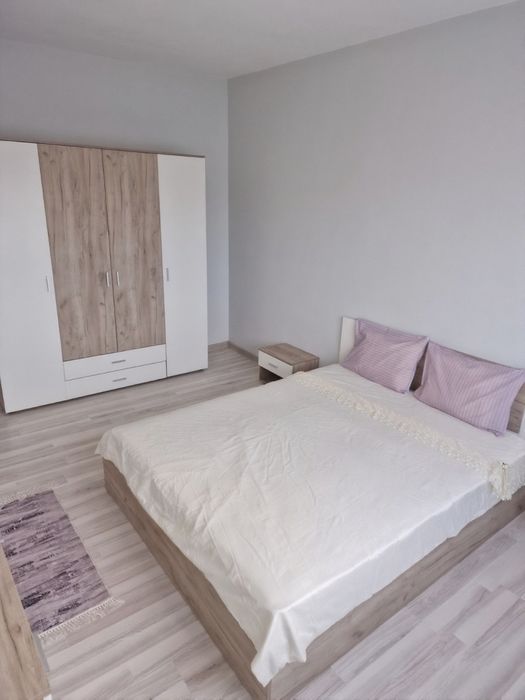 Дава се под наем Тристаен апартамент в Пловдив, Кючук Париж - 100 кв.м за 428.91 € - Снимка #7