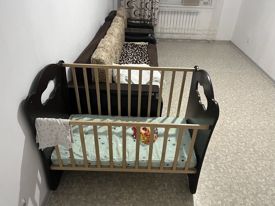 Детская кроватка