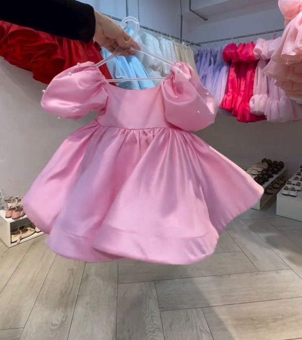 Продам детское нарядное платье