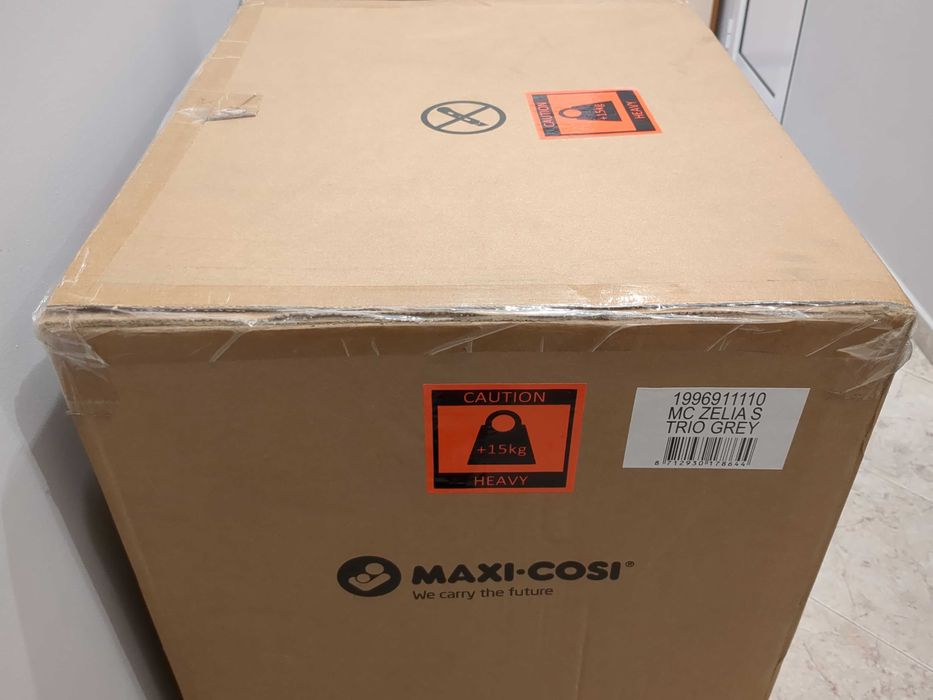 Бебешка количка Maxi-Cosi Zelia S Trio 3в1 ЧИСТО НОВА CabrioFix i-Size