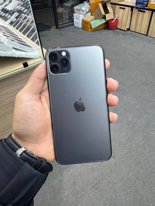 Iphone 11 pro max сотилади