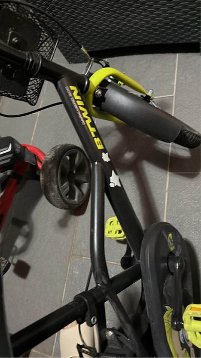 Vand Bicicleta B-Twin 16’ cu roti ajutatoare