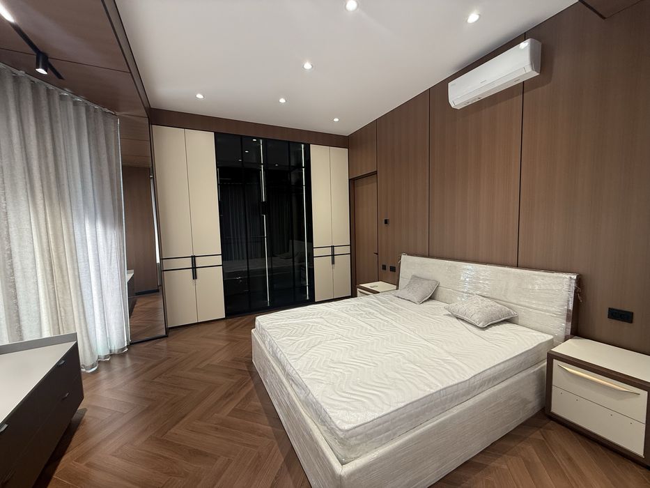 Продается ЖК Modern Stroy 90m2+10m2