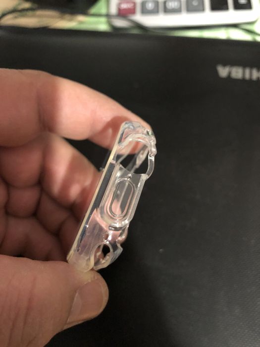 Продавам силиконови и твърди протектори за Apple Watch 8 Ultra