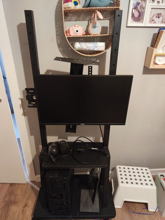 Stand mobil conferințe prezentări suport PC
