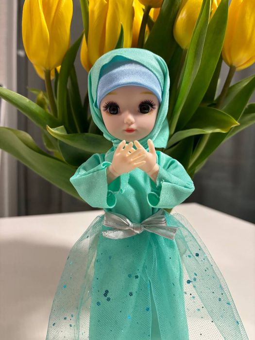 Кукла в мусульманском костюме