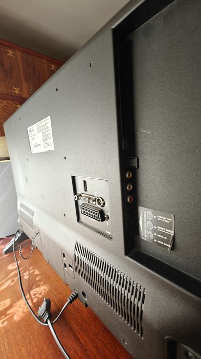 TV Akai LT-3227AD