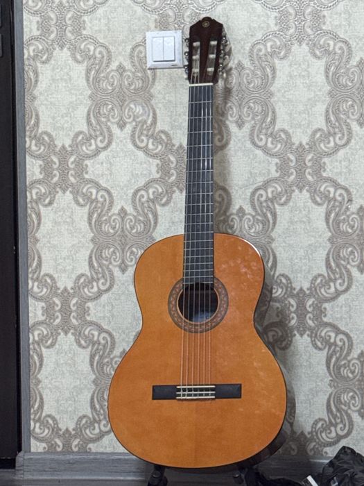 Gitara Yamaxa c40