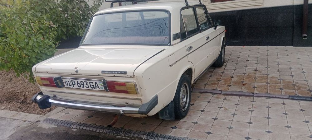 Dakmetlari bor joyida.