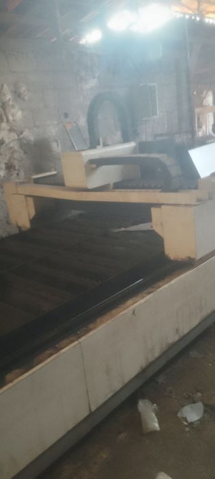 Lazer stanog sotiladi