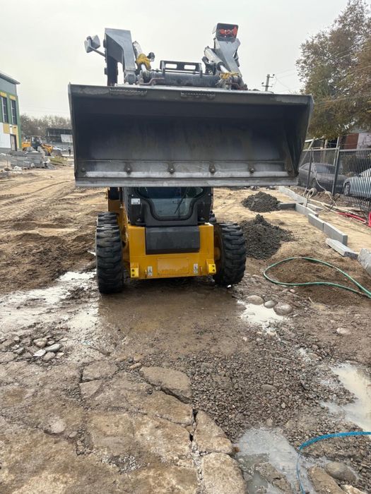 Услуги минипогрузчика