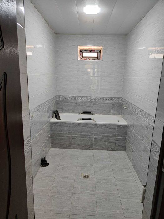 Янги қурилган уй сотилади. Ўнқўрғон махалласида. Евроремонт.